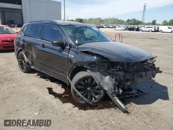 ✅ 2021 Volkswagen Tiguan SE • VIN: 3VV2B7AX2MM098542 • Lot: 54369865. Wystawiony na Copart z przebiegiem 97 020 mil. Bezpłatny archiwum sprzedaży aukcyjnych z USA i szczegółowy raport historii pojazdu na DreamBid. Zdjęcie 4.