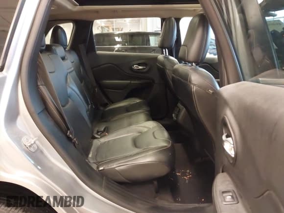 ✅ 2014 Jeep Cherokee Limited • VIN: 1C4PJMDS3EW275946 • Лот: 41444878. Опубликован ранее на IAAI с пробегом 146 795 миль. Бесплатный доступ к архиву аукционных продаж из США и подробный отчёт об истории автомобиля на DreamBid. Изображение 8.