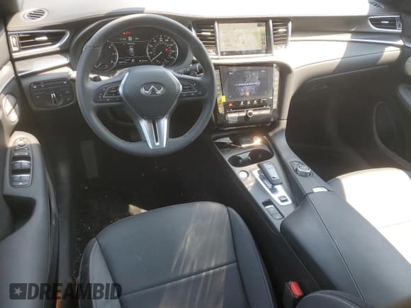 ✅ 2025 Infiniti QX50 Sport • VIN: 3PCAJ5FB1SF107604 • Lot: 67226315. Wystawiony na Copart z przebiegiem 3 837 mil. Bezpłatny archiwum sprzedaży aukcyjnych z USA i szczegółowy raport historii pojazdu na DreamBid. Zdjęcie 8.