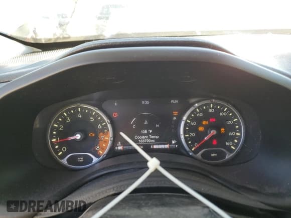 ✅ 2016 Jeep Renegade Trailhawk • VIN: ZACCJBCT0GPD66198 • Lot: 86102665. Listed on Copart with 163,799 mi. Free auction sales archive from the USA and detailed vehicle history report at DreamBid. Image 9.