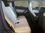 ✅ 2022 Tesla Model Y Performance • VIN: 7SAYGDEFXNF383587 • Lot: 94509945. Wystawiony na Copart z przebiegiem 110 597 mil. Bezpłatny archiwum sprzedaży aukcyjnych z USA i szczegółowy raport historii pojazdu na DreamBid. Zdjęcie 10.