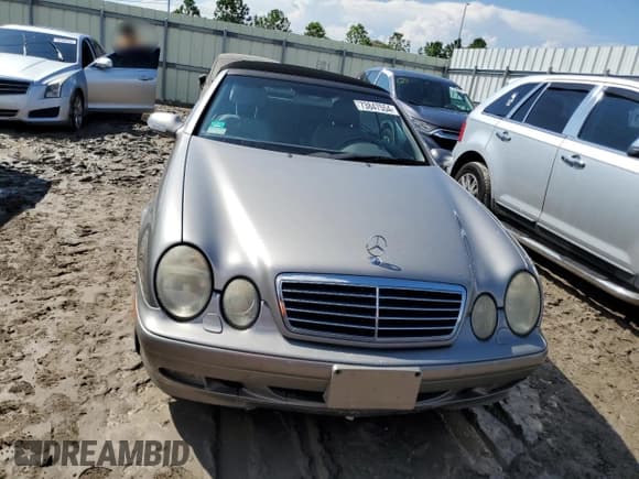 ✅ 2003 Mercedes-Benz CLK 320 • VIN: WDBLK65G63T142435 • Лот: 73847554. Опубликован ранее на Copart с пробегом Не указан. Бесплатный доступ к архиву аукционных продаж из США и подробный отчёт об истории автомобиля на DreamBid. Изображение 5.