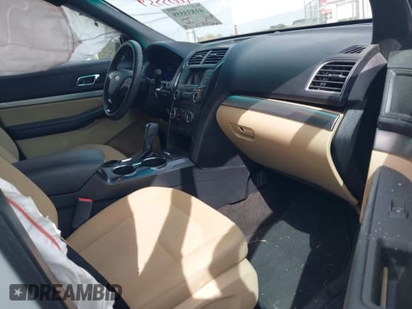 ✅ 2016 Ford Explorer • VIN: 1FM5K7B84GGC12103 • Lot: 41833559. Listed on IAAI with 145,238 mi. Free auction sales archive from the USA and detailed vehicle history report at DreamBid. Image 5.