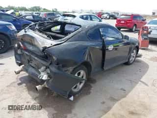 2004 Hyundai Tiburon с VIN KMHHM65D34U125669, выставлен на аукционе IAAI как лот 42320274 с пробегом 176 358 миль миль и . История ставок и продаж доступна на DreamBid. Изображение 4.