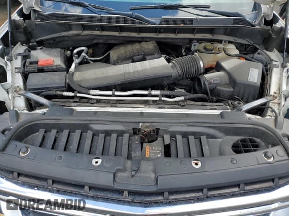 ✅ 2019 Chevrolet Silverado 1500 LT • VIN: 1GCRYDEK8KZ190551 • Lot: 89511565. Wystawiony na Copart z przebiegiem 81 310 mil. Bezpłatny archiwum sprzedaży aukcyjnych z USA i szczegółowy raport historii pojazdu na DreamBid. Zdjęcie 11.