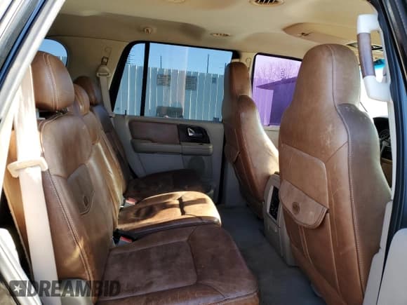 ✅ 2006 Ford Expedition Eddie Bauer • VIN: 1FMPU18566LA37758 • Lot: 88683665. Listed on Copart with 223,308 mi. Free auction sales archive from the USA and detailed vehicle history report at DreamBid. Image 11.