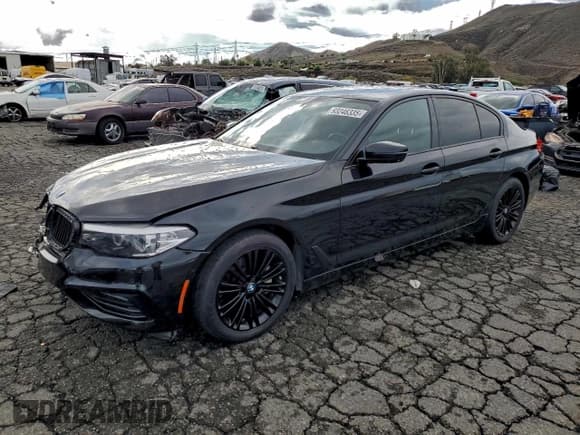 ✅ 2018 BMW 5 Series 540i • VIN: WBAJE5C58JWA93150 • Lot: 93246335. Wystawiony na Copart z przebiegiem Nie podano. Bezpłatny archiwum sprzedaży aukcyjnych z USA i szczegółowy raport historii pojazdu na DreamBid. Zdjęcie 1.