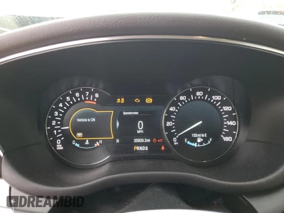 ✅ 2019 Lincoln MKC Standard • VIN: 5LMCJ1D98KUL37318 • Lot: 81398564. Wystawiony na Copart z przebiegiem 35 929 mil. Bezpłatny archiwum sprzedaży aukcyjnych z USA i szczegółowy raport historii pojazdu na DreamBid. Zdjęcie 9.