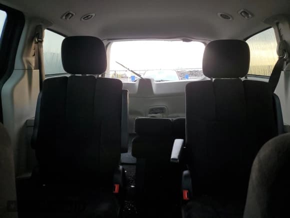 ✅ 2012 Dodge Grand Caravan SXT • VIN: 2C4RDGCG1CR246935 • Lot: 90071635. Wystawiony na Copart z przebiegiem 201 402 mil. Bezpłatny archiwum sprzedaży aukcyjnych z USA i szczegółowy raport historii pojazdu na DreamBid. Zdjęcie 10.