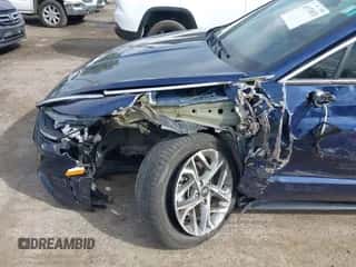 2020 Hyundai Sonata SEL z VIN 5NPEL4JAXLH038127, wystawiony jako IAAI lot #43174933 z przebiegiem 81 606 mil mil oraz . Historia ofert i sprzedaży dostępna na DreamBid. Obrazek 6.