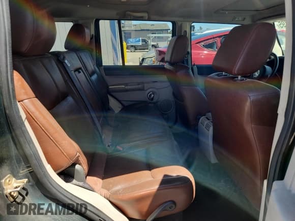 ✅ 2006 Jeep Commander Limited • VIN: 1J8HG58N66C144809 • Lot: 66565795. Wystawiony na Copart z przebiegiem 110 981 mil. Bezpłatny archiwum sprzedaży aukcyjnych z USA i szczegółowy raport historii pojazdu na DreamBid. Zdjęcie 10.