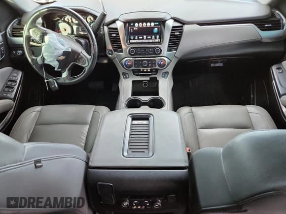 ✅ 2016 Chevrolet Tahoe LT • VIN: 1GNSKBKC4GR448275 • Lot: 89577145. Wystawiony na Copart z przebiegiem 116 614 mil. Bezpłatny archiwum sprzedaży aukcyjnych z USA i szczegółowy raport historii pojazdu na DreamBid. Zdjęcie 8.