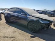 ✅ 2021 Tesla Model X Performance • VIN: 5YJXCDE42MF320839 • Lot: 63784705. Wystawiony na Copart z przebiegiem 24 760 mil. Bezpłatny archiwum sprzedaży aukcyjnych z USA i szczegółowy raport historii pojazdu na DreamBid. Zdjęcie 4.