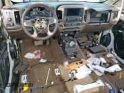 ✅ 2018 GMC Sierra 1500 Denali • VIN: 3GTU2PEC1JG351522 • Лот: 65158215. Опубликован ранее на Copart с пробегом Не указан. Бесплатный доступ к архиву аукционных продаж из США и подробный отчёт об истории автомобиля на DreamBid. Изображение 8.