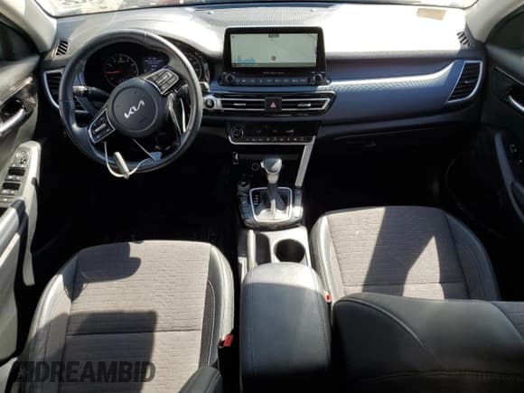 ✅ 2022 Kia Seltos Nightfall • VIN: KNDEUCA25N7291850 • Лот: 54656825. Опубликован ранее на Copart с пробегом 45 237 миль. Бесплатный доступ к архиву аукционных продаж из США и подробный отчёт об истории автомобиля на DreamBid. Изображение 8.