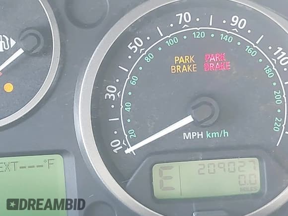 ✅ 2006 Land Rover LR3 SE • VIN: SALAD25486A367210 • Lot: 42153416. Listed on IAAI with 209,027 mi. Free auction sales archive from the USA and detailed vehicle history report at DreamBid. Image 7.