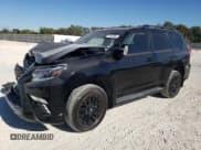 ✅ 2022 Lexus GX 460 • VIN: JTJKM7BX4N5309476 • Lot: 77597504. Wystawiony na Copart z przebiegiem 24 544 mil. Bezpłatny archiwum sprzedaży aukcyjnych z USA i szczegółowy raport historii pojazdu na DreamBid. Zdjęcie 1.