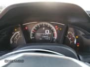 ✅ 2017 Honda Civic LX • VIN: 19XFC2F5XHE219082 • Lot: 92332275. Wystawiony na Copart z przebiegiem 78 440 mil. Bezpłatny archiwum sprzedaży aukcyjnych z USA i szczegółowy raport historii pojazdu na DreamBid. Zdjęcie 9.