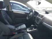 ✅ 2013 Volkswagen Jetta SE • VIN: 3VWDP7AJ0DM352654 • Lot: 42552411. Wystawiony na IAAI z przebiegiem 84 145 mil. Bezpłatny archiwum sprzedaży aukcyjnych z USA i szczegółowy raport historii pojazdu na DreamBid. Zdjęcie 5.