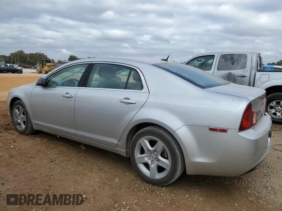 ✅ 2010 Chevrolet Malibu 1LS • VIN: 1G1ZB5EB5AF112597 • Lot: 78673624. Listed on Copart with 191,277 mi. Free auction sales archive from the USA and detailed vehicle history report at DreamBid. Image 2.