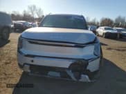 ✅ 2024 Kia EV9 Land • VIN: KNDADFS58R6031317 • Lot: 84810484. Listed on Copart with 4,473 mi. Free auction sales archive from the USA and detailed vehicle history report at DreamBid. Image 5.