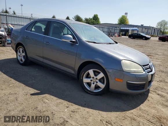 ✅ 2008 Volkswagen Jetta SE • VIN: 3VWRM71K88M191094 • Лот: 54935805. Опубликован ранее на Copart с пробегом 111 066 миль. Бесплатный доступ к архиву аукционных продаж из США и подробный отчёт об истории автомобиля на DreamBid. Изображение 4.