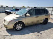 ✅ 2007 Kia Sedona • VIN: KNDMB133376125024 • Lot: 83657414. Wystawiony na Copart z przebiegiem 259 814 mil. Bezpłatny archiwum sprzedaży aukcyjnych z USA i szczegółowy raport historii pojazdu na DreamBid. Zdjęcie 1.