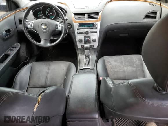 2011 Chevrolet Malibu 2LT z VIN 1G1ZD5E14BF375943, wystawiony jako Copart lot #65962214 z przebiegiem 184 548 mil mil oraz Szkoda całkowita • Salvage title. Historia ofert i sprzedaży dostępna na DreamBid. Obrazek 8.