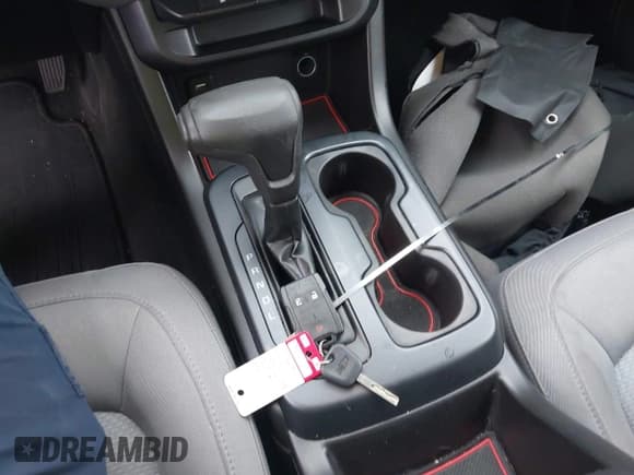 ✅ 2018 Chevrolet Colorado 2WD Work Truck • VIN: 1GCGSBEAXJ1246300 • Lot: 42795674. Listed on IAAI with 67,298 mi. Free auction sales archive from the USA and detailed vehicle history report at DreamBid. Image 11.