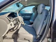 ✅ 2016 GMC Acadia SLE • VIN: 1GKKRNED9GJ227851 • Lot: 86269025. Wystawiony na Copart z przebiegiem 56 772 mil. Bezpłatny archiwum sprzedaży aukcyjnych z USA i szczegółowy raport historii pojazdu na DreamBid. Zdjęcie 7.