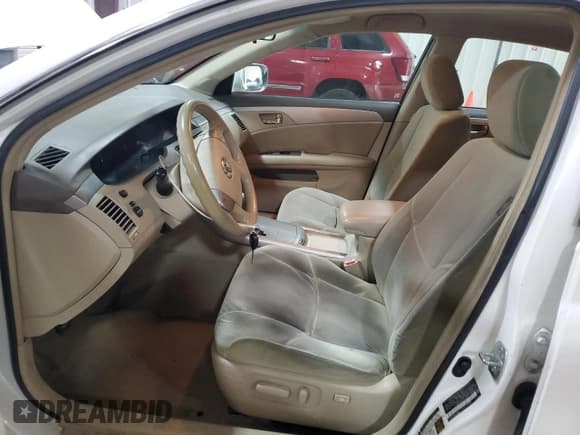 ✅ 2009 Toyota Avalon Limited • VIN: 4T1BK36B89U334758 • Lot: 89736905. Listed on Copart with 110,184 mi. Free auction sales archive from the USA and detailed vehicle history report at DreamBid. Image 7.