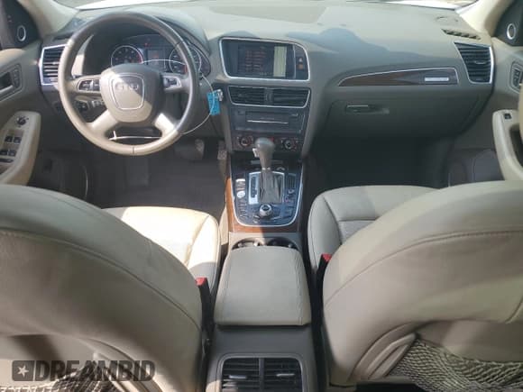 ✅ 2012 Audi Q5 Prestige • VIN: WA1WKAFP0CA012706 • Lot: 68139755. Wystawiony na Copart z przebiegiem 155 943 mil. Bezpłatny archiwum sprzedaży aukcyjnych z USA i szczegółowy raport historii pojazdu na DreamBid. Zdjęcie 8.