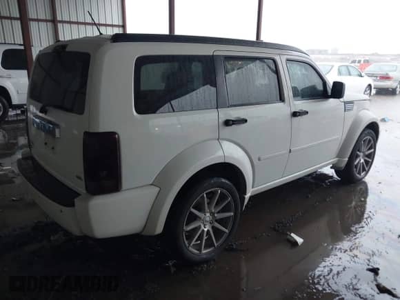 2008 Dodge Nitro R/T with VIN 1D8GT58638W218746, listed as a IAAI auction lot 42200153 with 186,676 mi miles and . Bid and sale history available at DreamBid. Image 4.