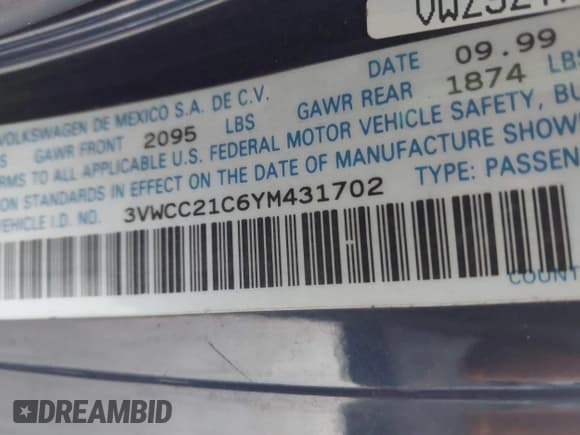 ✅ 2000 Volkswagen Beetle GLS • VIN: 3VWCC21C6YM431702 • Lot: 43868633. Listed on IAAI with 178,581 mi. Free auction sales archive from the USA and detailed vehicle history report at DreamBid. Image 9.