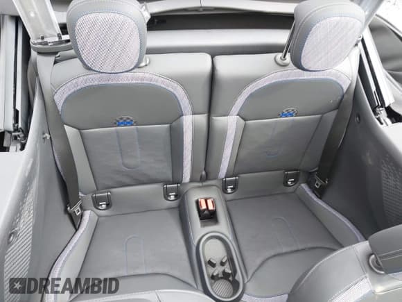 ✅ 2025 MINI Convertible Cooper S • VIN: WMW23GX01S2X08664 • Lot: 42506008. Listed on IAAI with 1,641 mi. Free auction sales archive from the USA and detailed vehicle history report at DreamBid. Image 8.