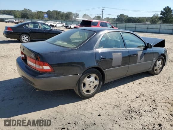 ✅ 2000 Lexus ES 300 • VIN: JT8BF28G4Y5100202 • Лот: 86711005. Опубликован ранее на Copart с пробегом 159 493 миль. Бесплатный доступ к архиву аукционных продаж из США и подробный отчёт об истории автомобиля на DreamBid. Изображение 3.