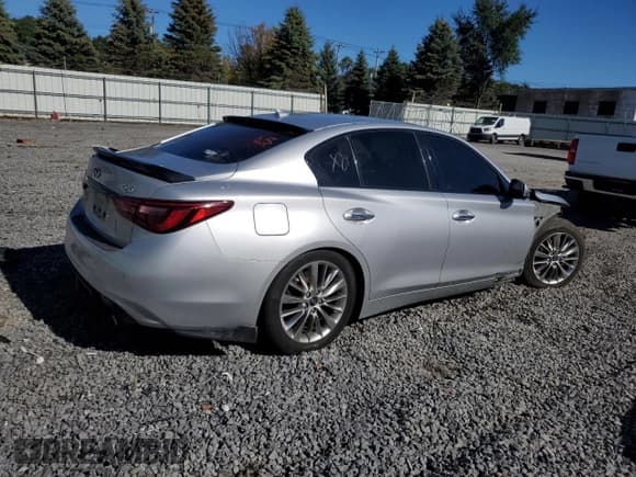 ✅ 2019 Infiniti Q50 Luxe • VIN: JN1EV7AR2KM556256 • Lot: 82312105. Wystawiony na Copart z przebiegiem 105 596 mil. Bezpłatny archiwum sprzedaży aukcyjnych z USA i szczegółowy raport historii pojazdu na DreamBid. Zdjęcie 3.