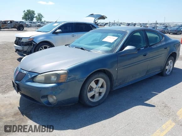 ✅ 2007 Pontiac Grand Prix • VIN: 2G2WP552671161422 • Lot: 42942702. Listed on IAAI with 176,983 mi. Free auction sales archive from the USA and detailed vehicle history report at DreamBid. Image 2.