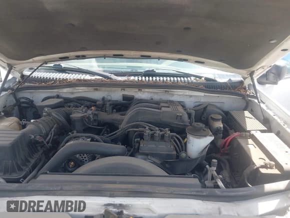 ✅ 2004 Ford Explorer • VIN: 1FMZU84K84ZB05856 • Lot: 42557804. Wystawiony na IAAI z przebiegiem 145 464 mil. Bezpłatny archiwum sprzedaży aukcyjnych z USA i szczegółowy raport historii pojazdu na DreamBid. Zdjęcie 10.