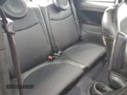 ✅ 2018 FIAT 500e • VIN: 3C3CFFGE3JT369329 • Lot: 94040425. Wystawiony na Copart z przebiegiem 53 262 mil. Bezpłatny archiwum sprzedaży aukcyjnych z USA i szczegółowy raport historii pojazdu na DreamBid. Zdjęcie 10.