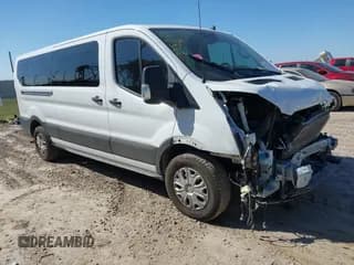 ✅ 2023 Ford Transit Passenger XLT • VIN: 1FBAX2Y88PKA93648 • Lot: 43637916. Wystawiony na IAAI z przebiegiem 42 318 mil. Bezpłatny archiwum sprzedaży aukcyjnych z USA i szczegółowy raport historii pojazdu na DreamBid. Zdjęcie 1.