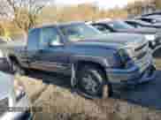2006 Chevrolet Silverado 1500 LT1 с VIN 1GCEK19BX6Z232992, выставлен на аукционе Copart как лот 90894705 с пробегом 215 655 миль миль и Списание • Salvage title. История ставок и продаж доступна на DreamBid. Изображение 4.