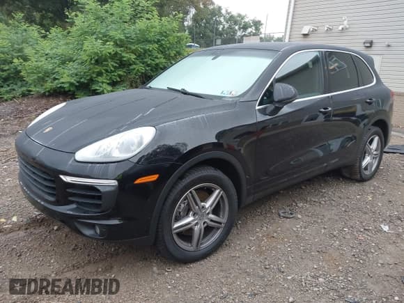 ✅ 2015 Porsche Cayenne S • VIN: WP1AB2A28FLA57031 • Лот: 43158093. Опубликован ранее на IAAI с пробегом 87 814 миль. Бесплатный доступ к архиву аукционных продаж из США и подробный отчёт об истории автомобиля на DreamBid. Изображение 17.