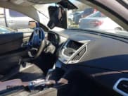 ✅ 2013 GMC Terrain SLT • VIN: 2GKFLVE39D6371662 • Lot: 41672870. Wystawiony na IAAI z przebiegiem 88 086 mil. Bezpłatny archiwum sprzedaży aukcyjnych z USA i szczegółowy raport historii pojazdu na DreamBid. Zdjęcie 5.