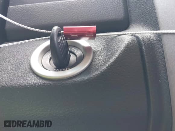 2017 Ram 1500 Express с VIN 1C6RR6FG6HS514575, выставлен на аукционе IAAI как лот 43391006 с пробегом 183 986 миль миль и . История ставок и продаж доступна на DreamBid. Изображение 11.