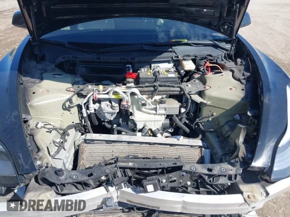 ✅ 2020 Tesla Model 3 Performance • VIN: 5YJ3E1EC5LF641674 • Lot: 43319299. Wystawiony na IAAI z przebiegiem 141 476 mil. Bezpłatny archiwum sprzedaży aukcyjnych z USA i szczegółowy raport historii pojazdu na DreamBid. Zdjęcie 10.