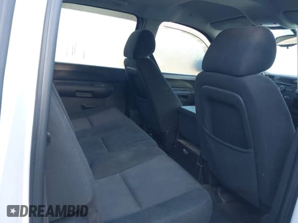 ✅ 2011 Chevrolet Silverado 1500 LT • VIN: 3GCPKSE3XBG251730 • Lot: 43478202. Wystawiony na IAAI z przebiegiem 159 837 mil. Bezpłatny archiwum sprzedaży aukcyjnych z USA i szczegółowy raport historii pojazdu na DreamBid. Zdjęcie 8.