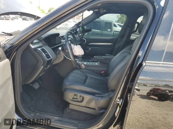 ✅ 2020 Land Rover Discovery Landmark Edition • VIN: SALRU2RV6L2415217 • Лот: 68860915. Опубликован ранее на Copart с пробегом 49 190 миль. Бесплатный доступ к архиву аукционных продаж из США и подробный отчёт об истории автомобиля на DreamBid. Изображение 7.