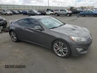 ✅ 2013 Hyundai Genesis Coupe Grand Touring • VIN: KMHHU6KJXDU091854 • Lot: 56275895. Wystawiony na Copart z przebiegiem 113 625 mil. Bezpłatny archiwum sprzedaży aukcyjnych z USA i szczegółowy raport historii pojazdu na DreamBid. Zdjęcie 4.