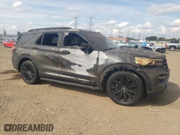 ✅ 2021 Ford Explorer Limited • VIN: 1FMSK8FH0MGA03035 • Lot: 80700225. Wystawiony na Copart z przebiegiem 64 337 mil. Bezpłatny archiwum sprzedaży aukcyjnych z USA i szczegółowy raport historii pojazdu na DreamBid. Zdjęcie 4.
